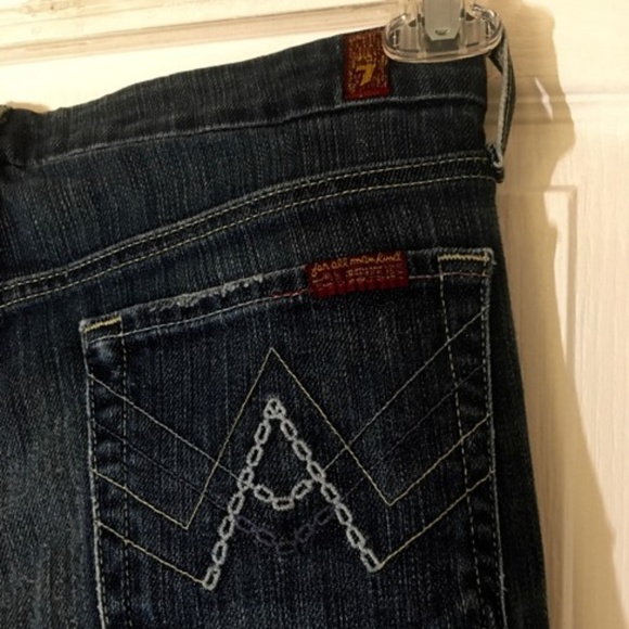 7 For All Mankind Distressed Flare Jean - LIKE NEW - Picture 4 of 8